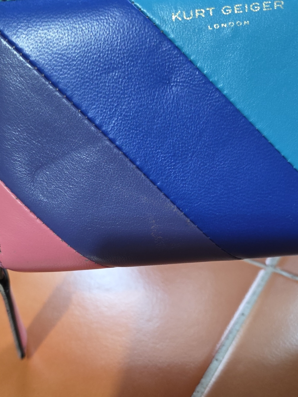KURT GEIGER MULTICOLOR WALLET GOOD USED CONDITION - Picture 2 of 9